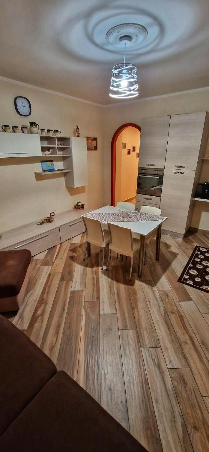 La Casa Di Lucia Appartement Cava deʼ Tirreni Buitenkant foto
