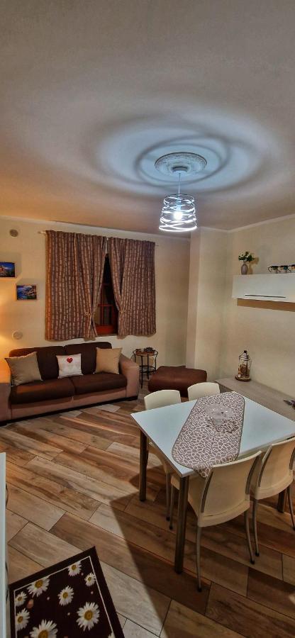 La Casa Di Lucia Appartement Cava deʼ Tirreni Buitenkant foto